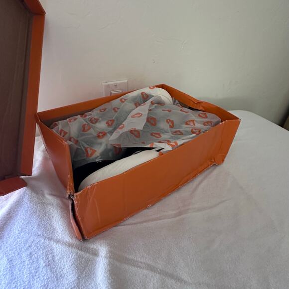 Rocket Dog Women's Jazzin Zip Hi Top Canvas Shoes Size 11 Casual Sneakers NWT - Picture 7 of 8